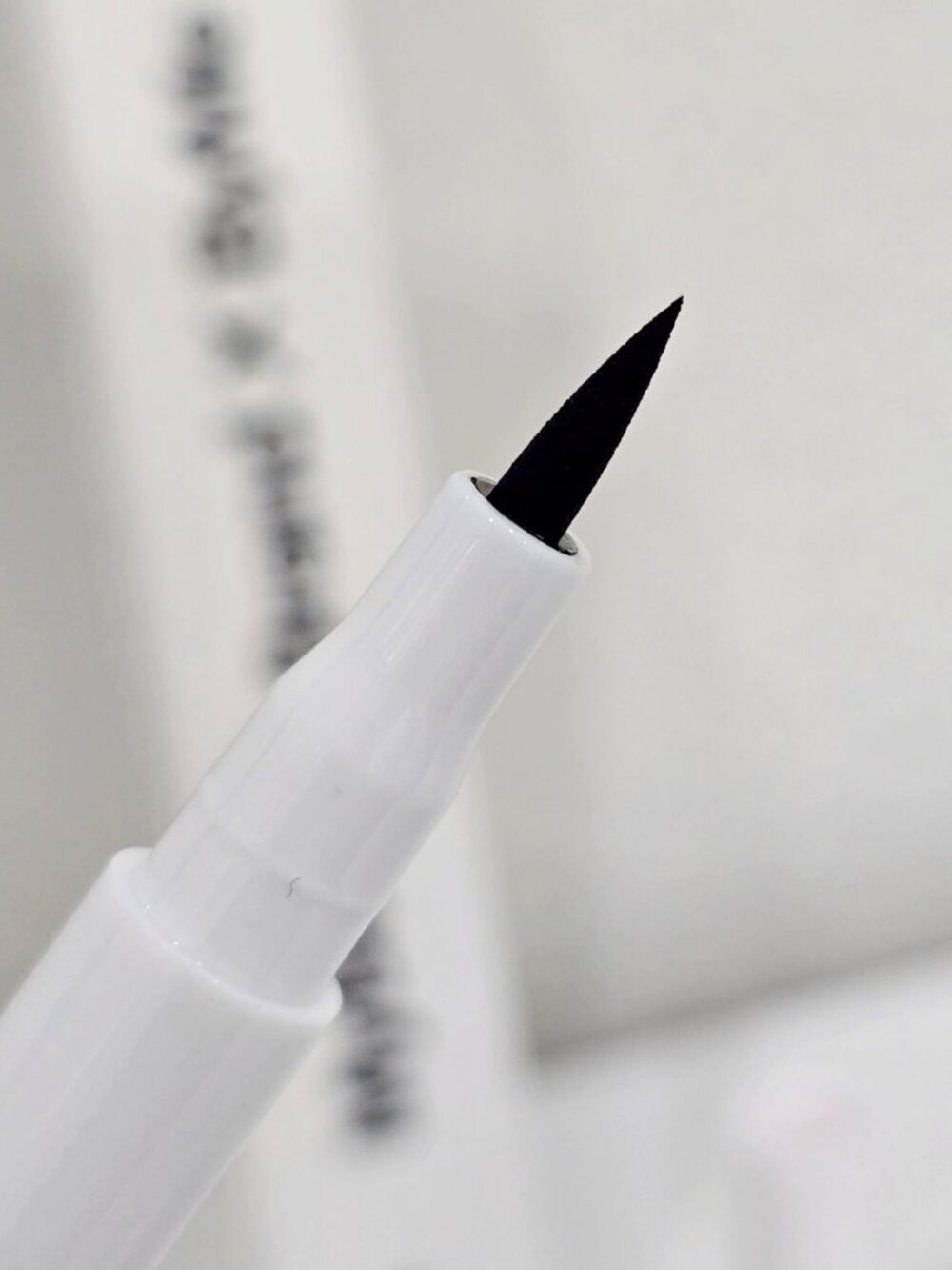 MyBeautyBrand ✦ Black Liquid Eyeliner ✦ Felt‑Tip Precision Pen Smudge‑Proof NWT - Picture 5 of 6